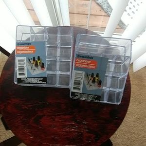 2 make up organizers